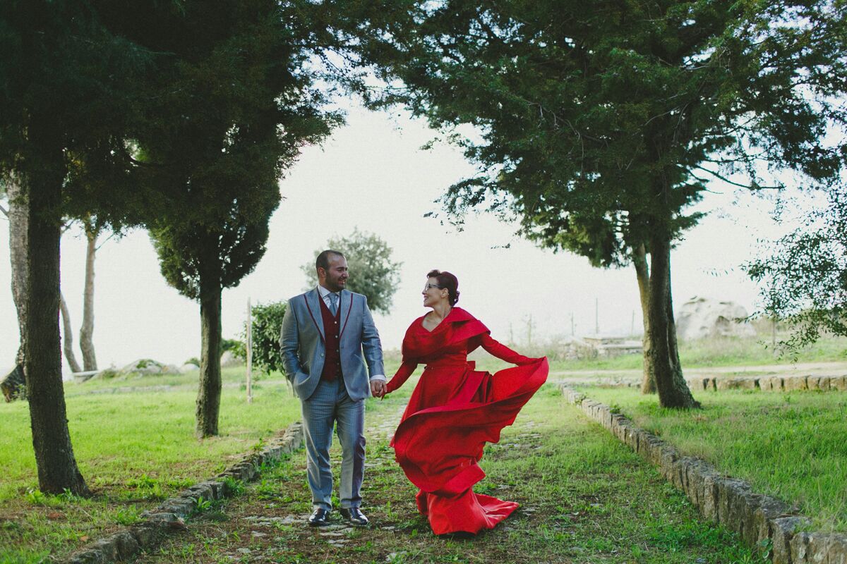 A red wedding dress: red, just like the heart