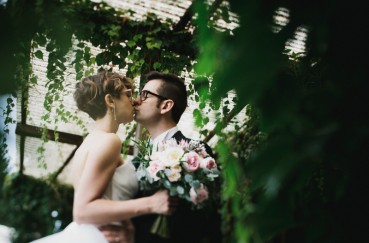 A wedding on the bus: Tatiana and Daniele’s wedding story